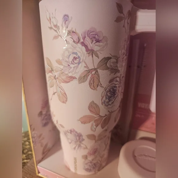 Hydrapeak Floral Tumbler with Lid - Pink and Gold - Picture 12 of 12